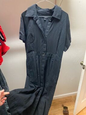 Banana Republic Black Linen-Blend Button Shirt